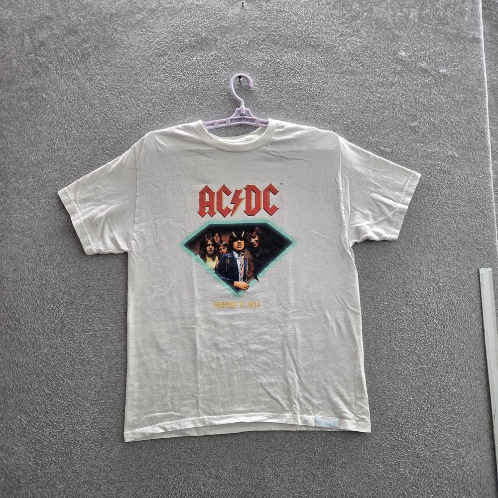 Diamond Men Shirt L White Graphic Band Photo Tee Grunge Logo Short Sleeve